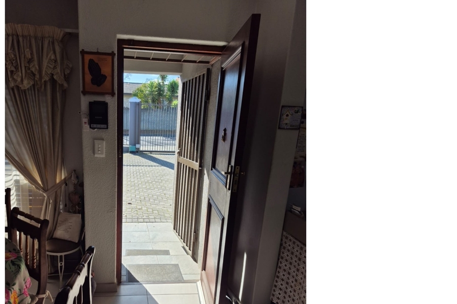 3 Bedroom Property for Sale in Protea Heights Western Cape